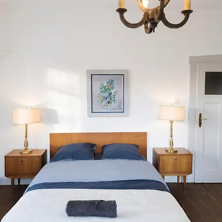 Spacieuse Maison A De 300 M² Avec 8 Бич