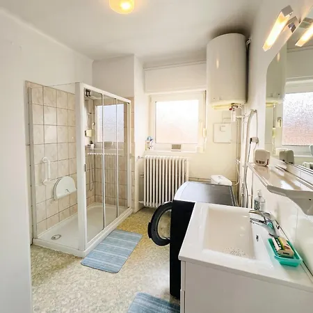 Дом отдыха Spacieuse Maison A De 300 M² Avec 8 Бич
